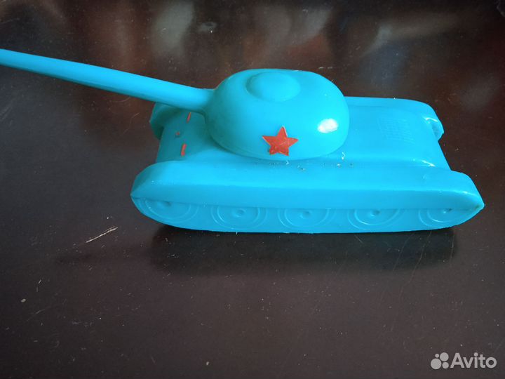 Игрушка танк СССР