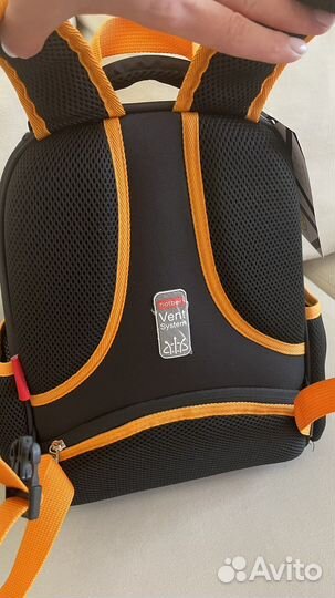 Ранец школьный для мальчика новый