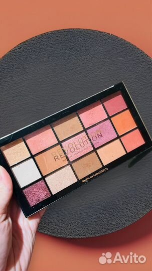 Makeup revolution тени