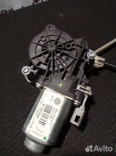 Стеклоподъемник задний левый Volkswagen Polo