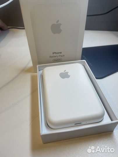Magsafe battery pack