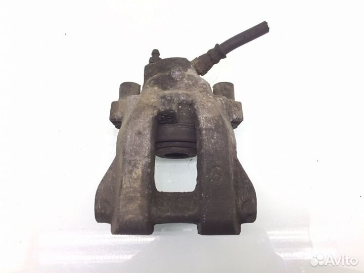 Суппорт задний левый Mercedes S W220 3.2 CDI 2004