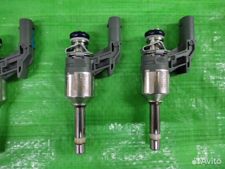 Форсунка топливная 1.4 Tiguan/Passat/Golf/Jetta