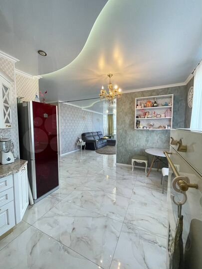 2-к. квартира, 85 м², 11/18 эт.