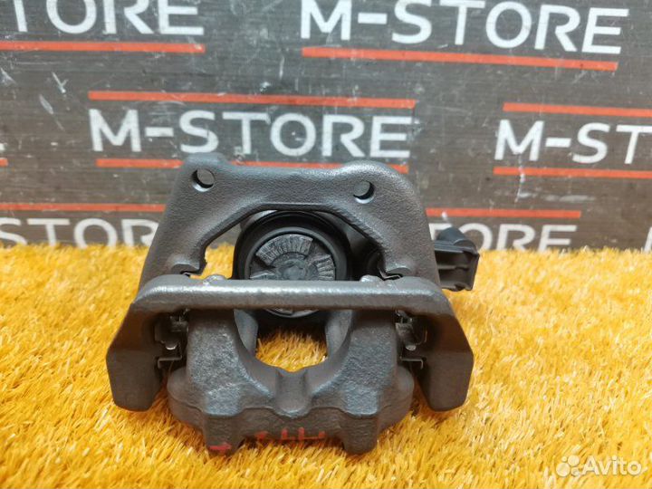 Суппорт задний левый Bmw 5-Series F10 N20B20B 2011