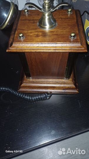 Ретро телефон