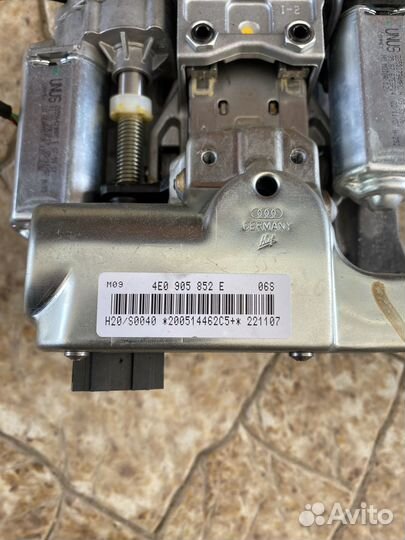 Рулевая колонка с блокиратором руля Audi A8 D3