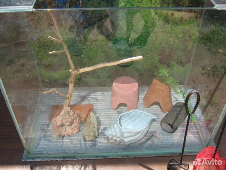 Принадлежности к аквариуму