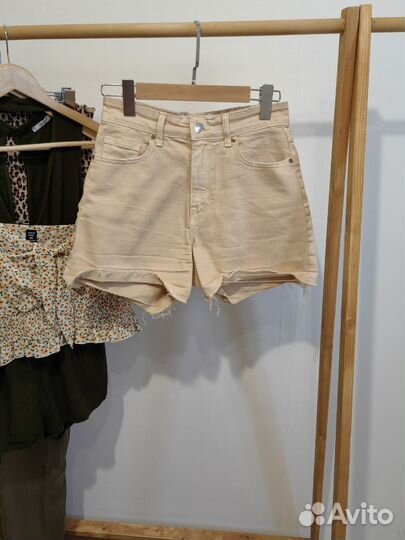 Пакет одежды на девушку размер М