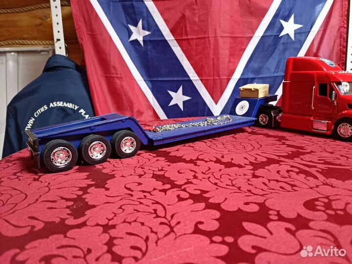 Модель Peterbilt 387 1/32