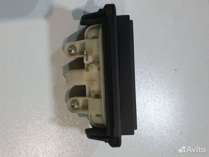 Ручка открывания багажника на Мерседес w221