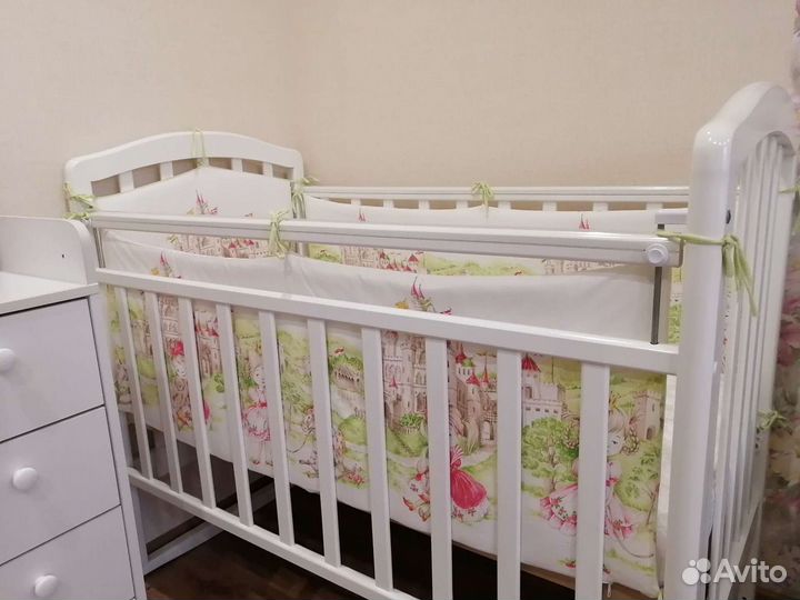 Бортики в кроватку для девочки