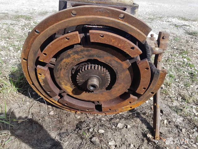 Реверс редуктор судовой