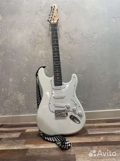 Denn Stratocaster Электрогитара