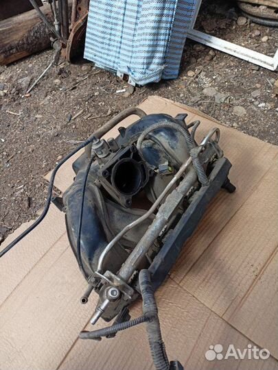 Топливная рейка Ford Focus 1 1.8