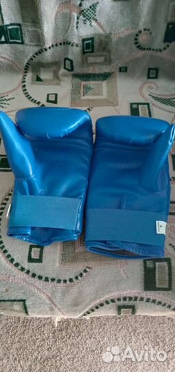 Боксерские перчатки