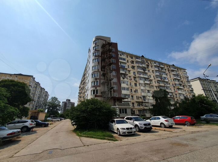 Квартира-студия, 49 м², 2/10 эт.