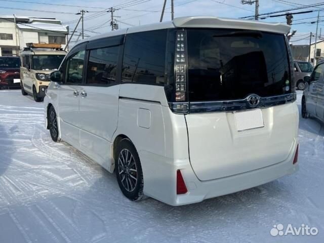 Toyota Voxy 2.0 CVT, 2017, 56 000 км