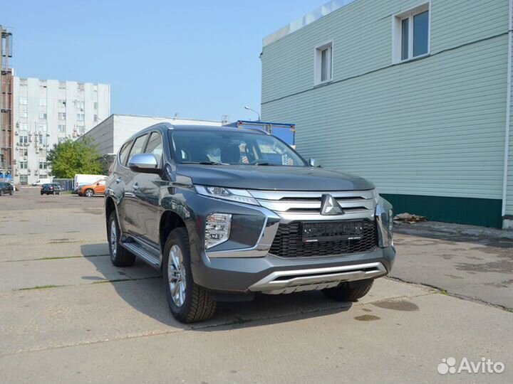 Mitsubishi Pajero Sport 2.4 AT, 2022