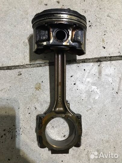 Поршень c шатуном Nissan Teana J32 VQ25DE