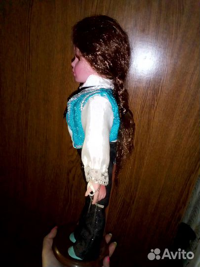 Кукла фарфоровая коллекционная новая 40 см