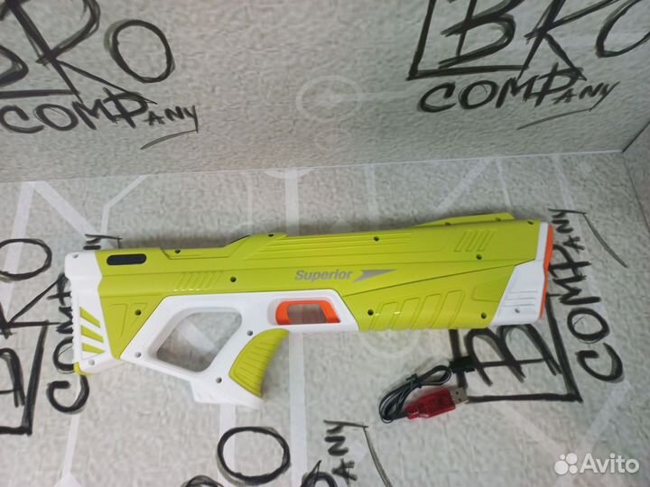 Водяной пистолет электрический Combat Watergun