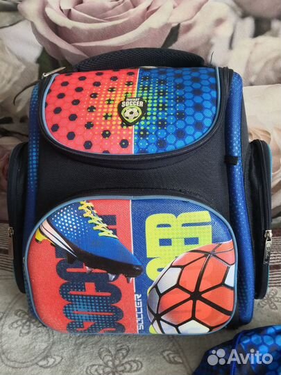 Портфель школьный