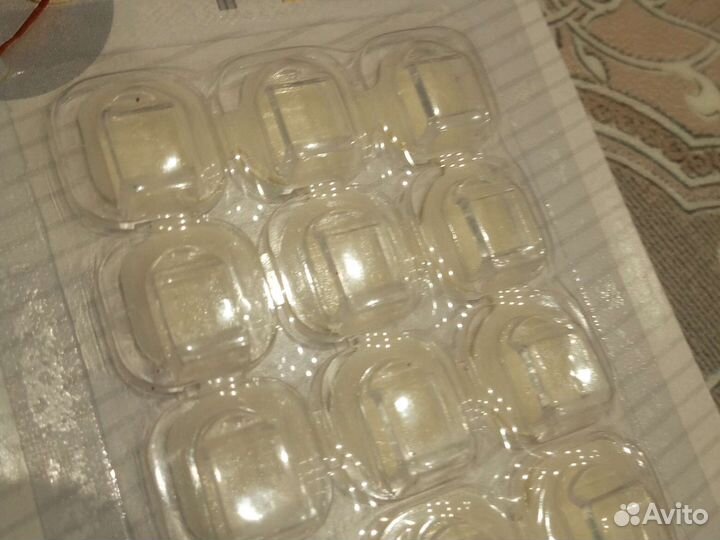 Держатели (клипсы) для гирлянд и проводов