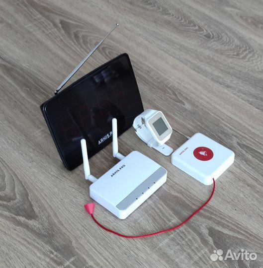 Система палатной сигнализации кнопка, часы