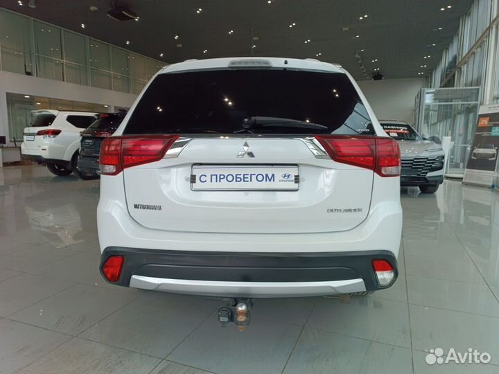 Mitsubishi Outlander 2.0 CVT, 2016, 115 179 км
