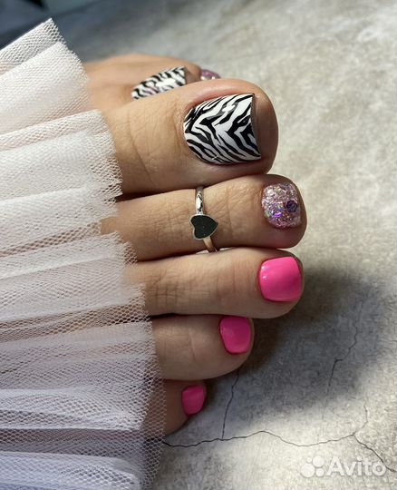 Маникюр/педикюр