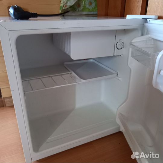 Холодильник бу маленький