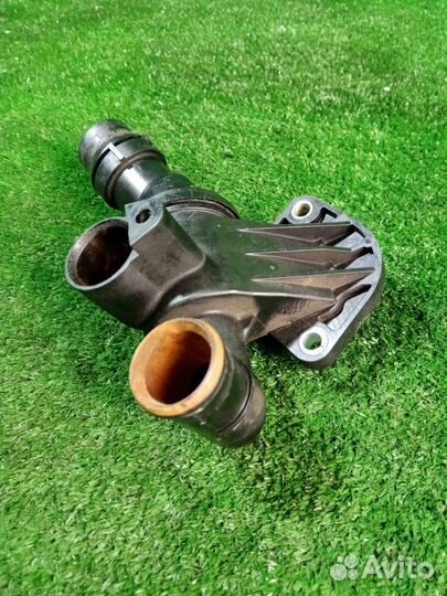 Корпус термостата Volkswagen Golf 5 BWA (2.0T)