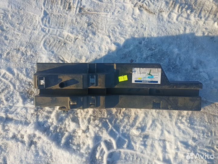 Peugeot 408 кронштейн порога передний правый