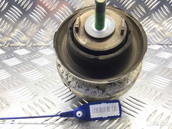 Подушка крепления двигателя Audi A6 BDX