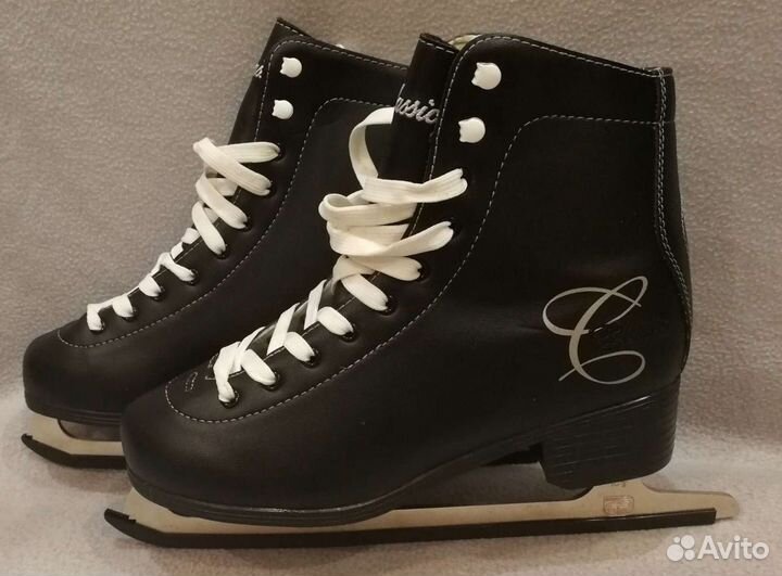 Коньки фигурные 40 р-р