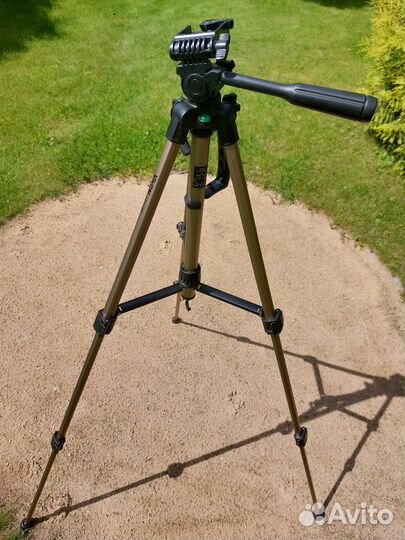 Штатив - тренога для фотоаппарата Vivitar-1200