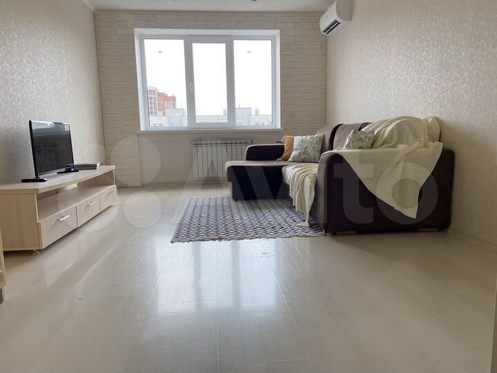 2-к. квартира, 54 м², 8/10 эт.