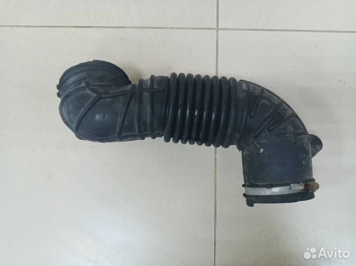 Патрубок воздушного фильтра Ford Mondeo 3 2000-2007