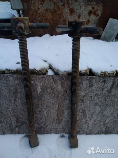 Винты для строительных лесов