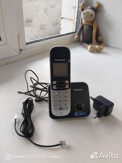 Телефон Panasonic KX-TG6811 RU