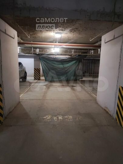 Машиноместо, 28 м²
