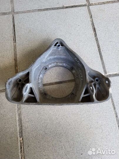 Опора амортизатора audi A8 D3 quattro