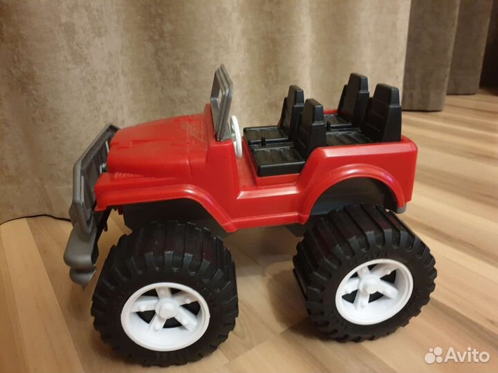 Большая машинка Джип