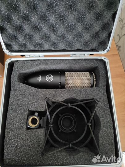 Студийный микрофон Akg p 220