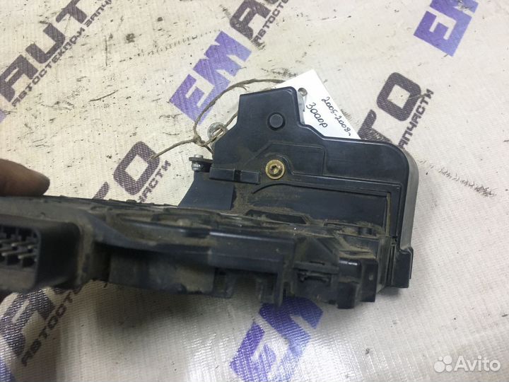 Замок двери передней правой Форд Фокус 2 купе