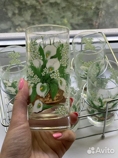 Набор стаканов в подставке