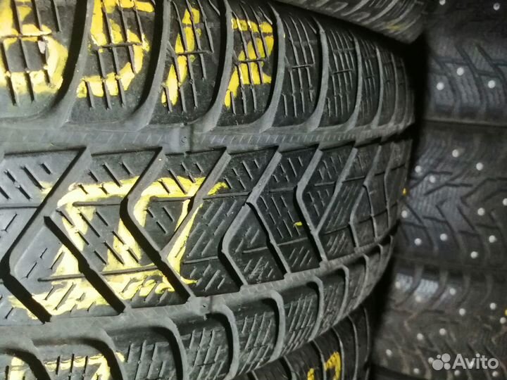 Pirelli Scorpion Winter 215/65 R17