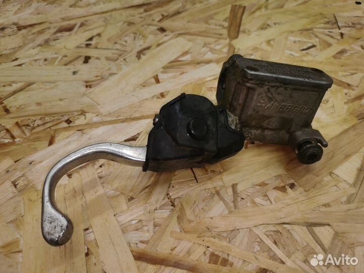 Машинка переднего тормоза yamaha WR 400 1998