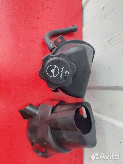 Бачок гур Opel Insignia 2.0 TDI